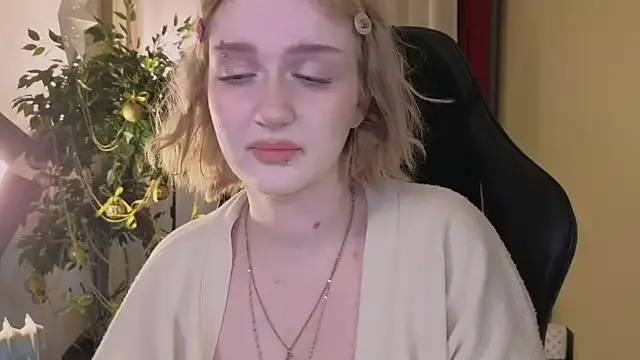 ELLIEJAY on StripChat