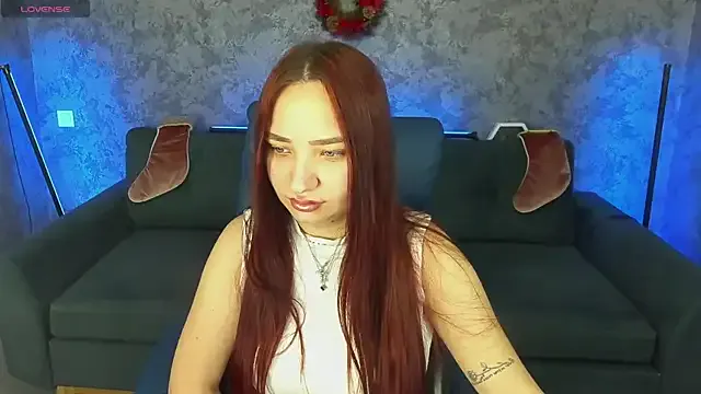 ElysLunar on StripChat