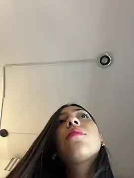 Ema_azel on StripChat