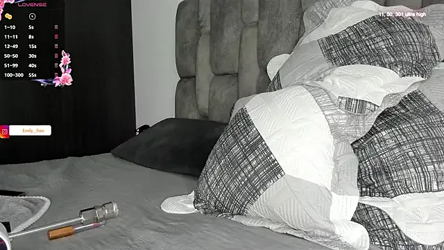 emily_fox1 — Make me big squirt