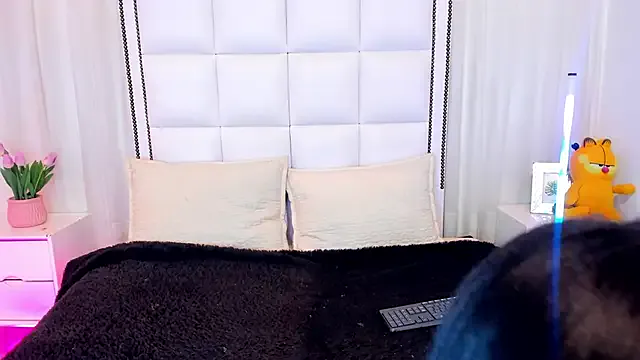 Emilybta on StripChat