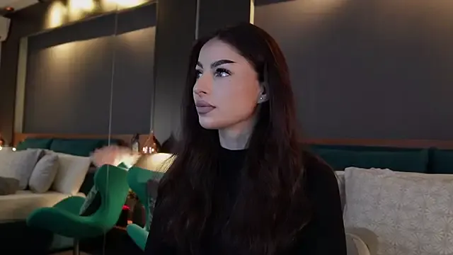 EmilyTrix on StripChat