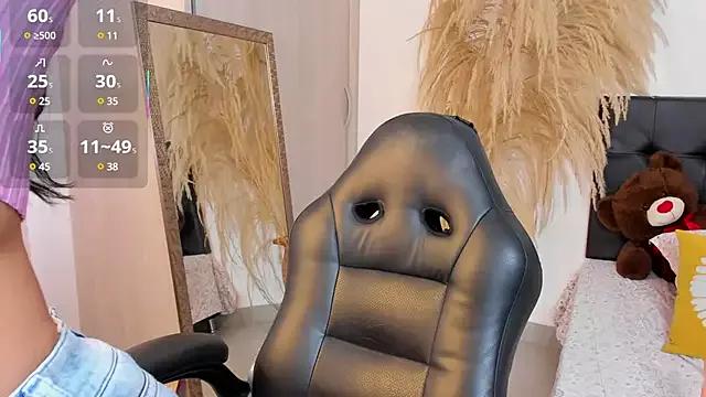 emma_andrew1 on StripChat 