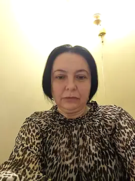 EmmaEmmy40 — Freechat on StripChat