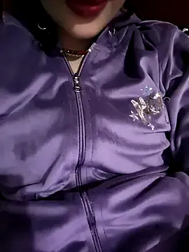 Eshwari_Chopra on StripChat