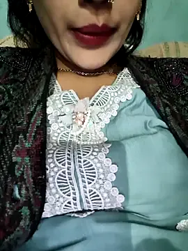 Eshwari_Chopra on StripChat