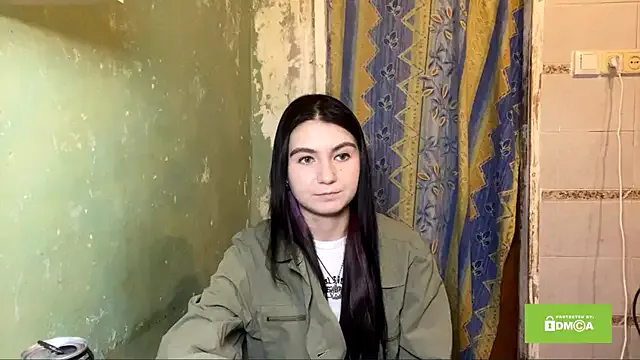 EstherKiester on StripChat