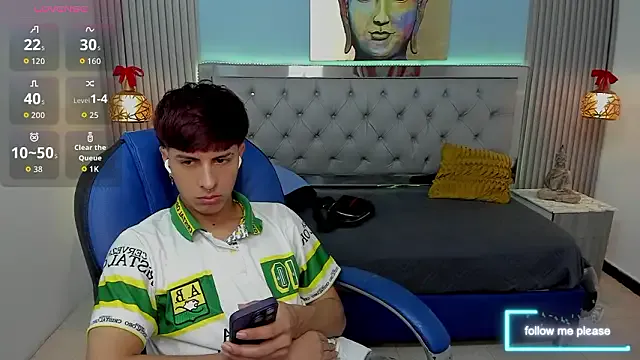 Estiv18_ on StripChat