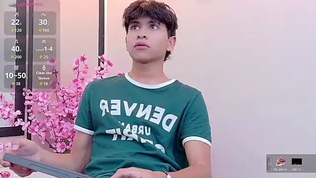 Ethan_Westt on StripChat