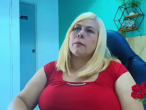 eva_colen50 — sexy blowjob, bare tits