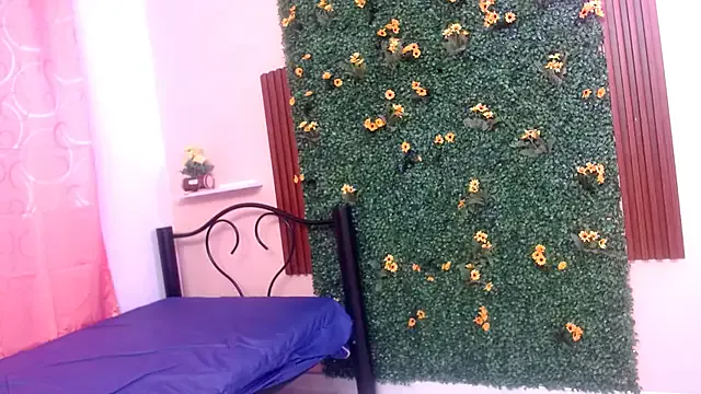 evaleribigtits18 — 2 fingers in the pussy