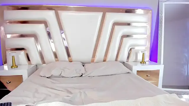 EvelynDivine — HIP ONLY Dance