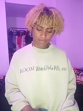 EvonyFoxxx on StripChat