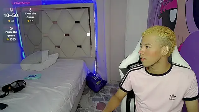 Exotic_twinks_ — PLAY WITH HIM NIPPLES