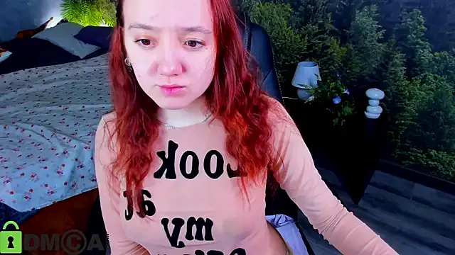 Fera1_Berry on StripChat