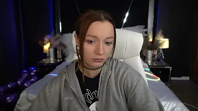 FoxyMayy on StripChat