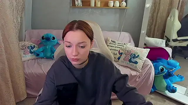 FoxyMayy — maid costume hahah