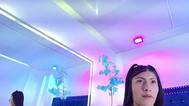 Gabriela_milani — Twerk + Off pantys