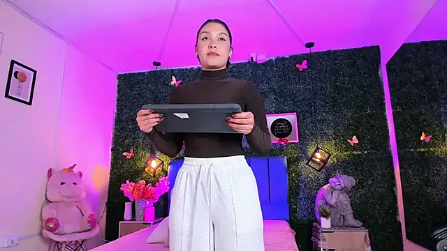 GabyyCute_ on StripChat