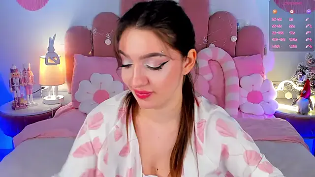 GiaCale on StripChat