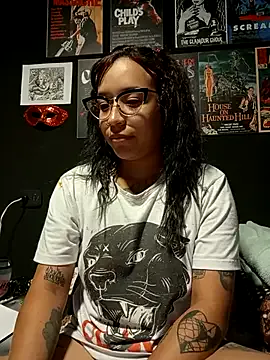 GingerLara — Remove top