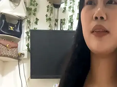 GlindaDejardin — take off my shirt on the whole stream