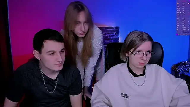 gloria_bubble on StripChat