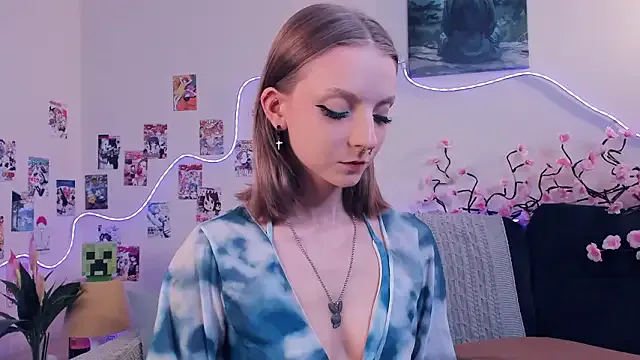 Golden_dawn — tease with my tongue, eye contact