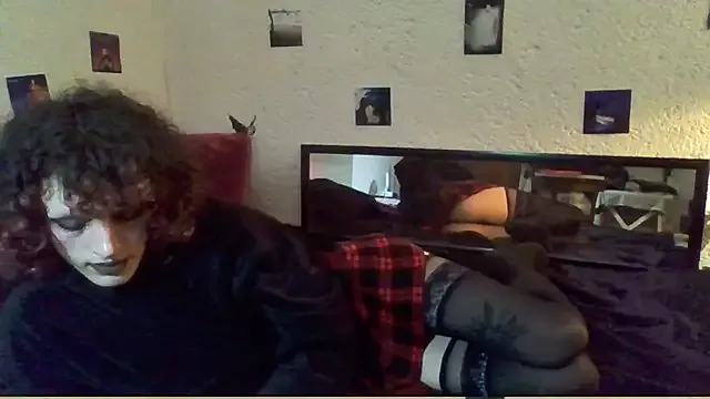 gracelustxx — Send kiss 