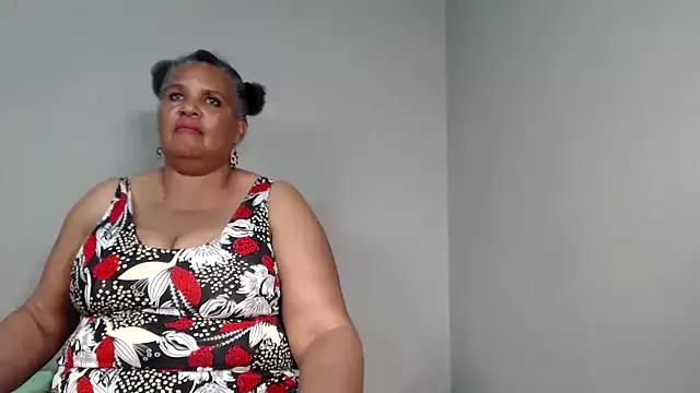 Freechat GrandBustyMelon on StripChat