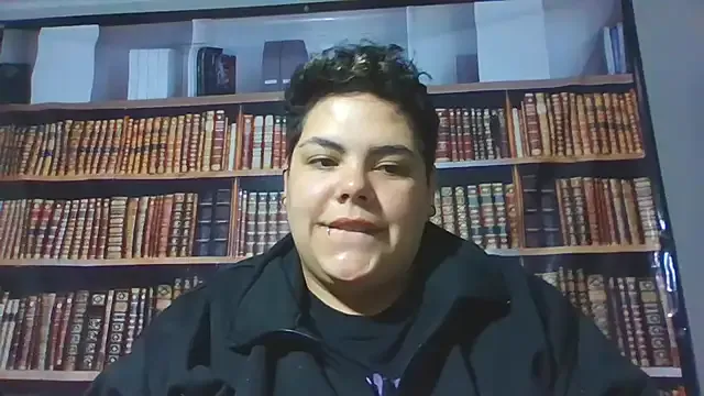 Hailey_Curvy on StripChat