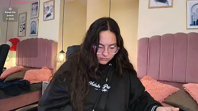 Hanabie_ on StripChat