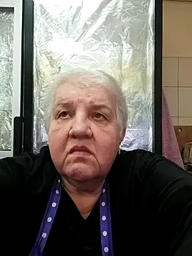 HapinessLovee on StripChat