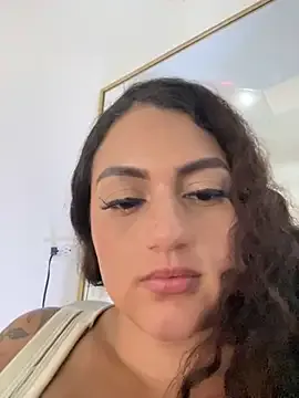 Hela_wet — show pussy