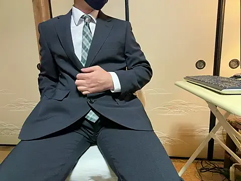 Hirokazu_12 on StripChat