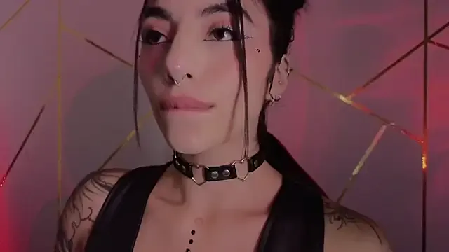 Hollyxx_ on StripChat