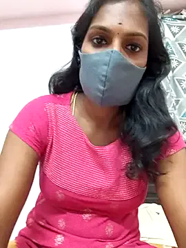 Honey_rosetamil on StripChat