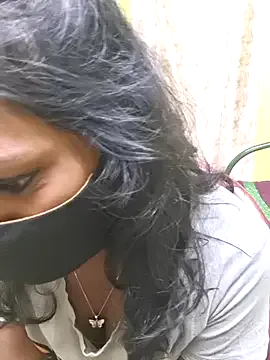 Honey_rosetamil on StripChat