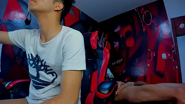 Hot_Boys_Without_Limits on StripChat