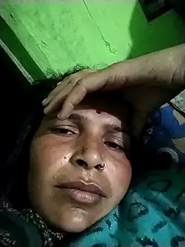 Hot_Kajal5 on StripChat