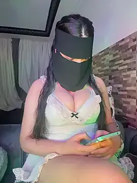 hot_yaldiz on StripChat