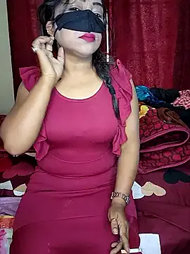 Hotbhabi305 on StripChat