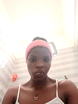 hotgal1112 on StripChat