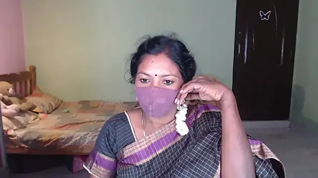 HotGulabi from StripChat
