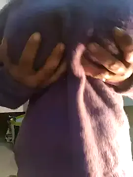 husa_Malikaa — boobs show