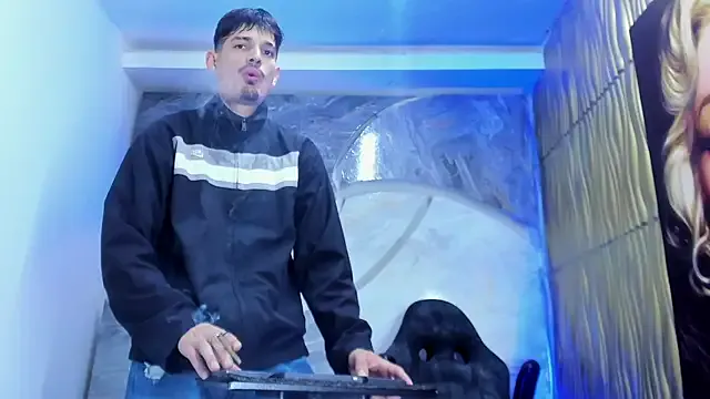 Iam_Steven on StripChat