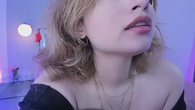 ibella7 on StripChat