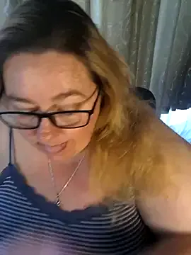 Iceprincess2bad4u — Make me #CUM