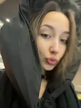 ICrazyOneIRL on StripChat