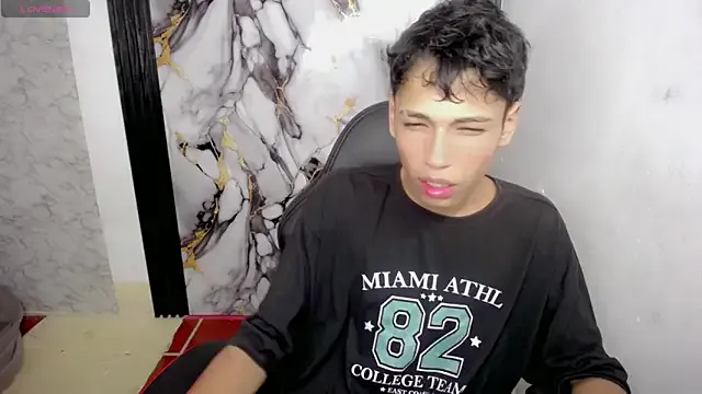 Im_david02 on StripChat